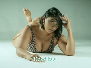 Dessi_feet