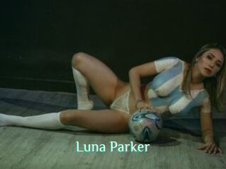 Luna_Parker