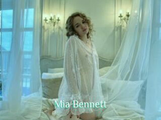 Mia_Bennett