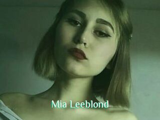 Mia_Leeblond