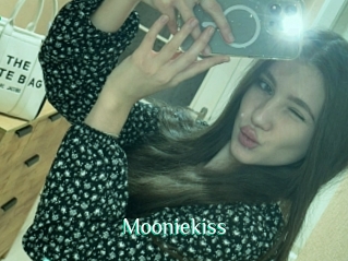 Mooniekiss