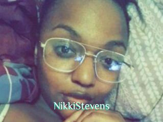 Nikki_Stevens